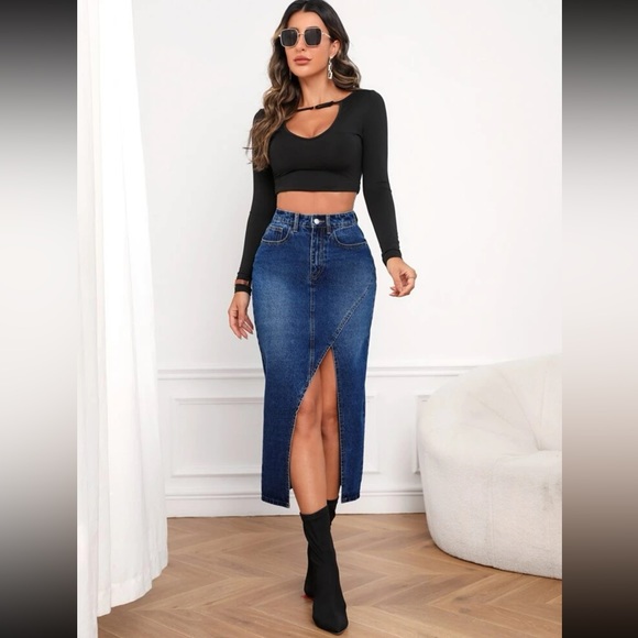 Fly Split Thigh Denim Skirt - Picture 2 of 8